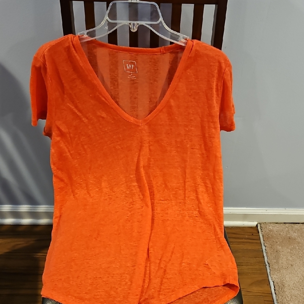 GAP Coral Short Sleeve V-Neck T-Shirt
